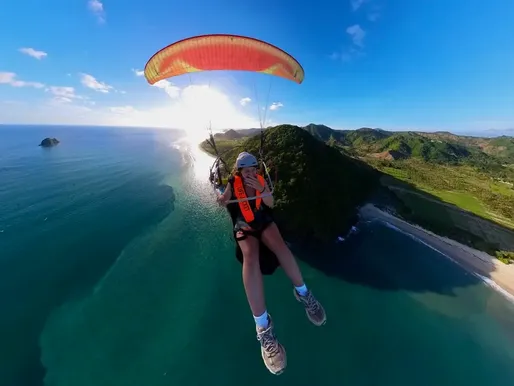 Sky Lancing Paragliding Adventure: Tandem Flight Over South Lombok