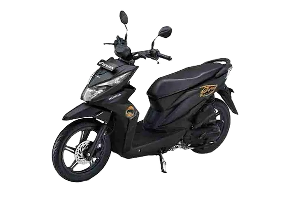 Rent Honda Beat Street in Lombok